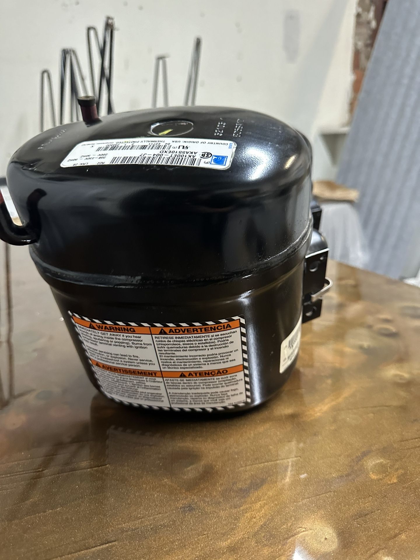 Tecumseh AK100AT-004-J7 - 10000 BTU R22 Compressor - photo 3