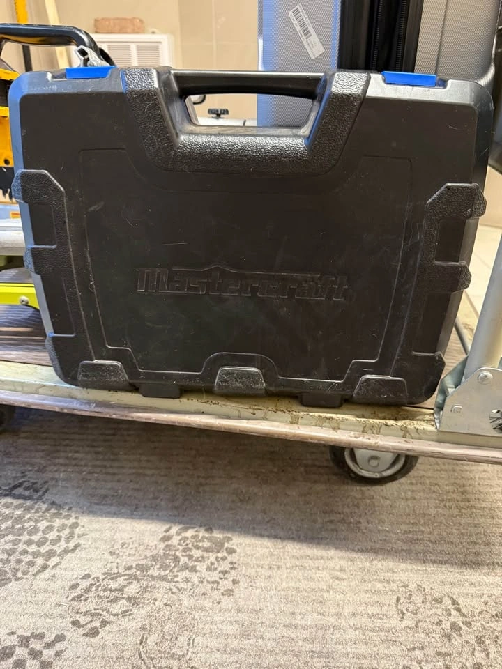 Mastercraft Air Tool Kit – Impact + Ratchet + Full Set ($400+ Va - photo 2