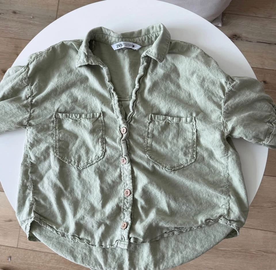 Trendy Women’s Clothing – Tops & Dresses (New & Like New!) - photo 3
