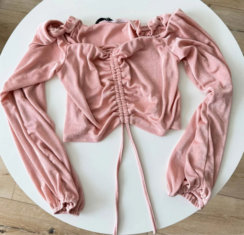 Trendy Women’s Clothing – Tops & Dresses (New & Like New!) - photo 5
