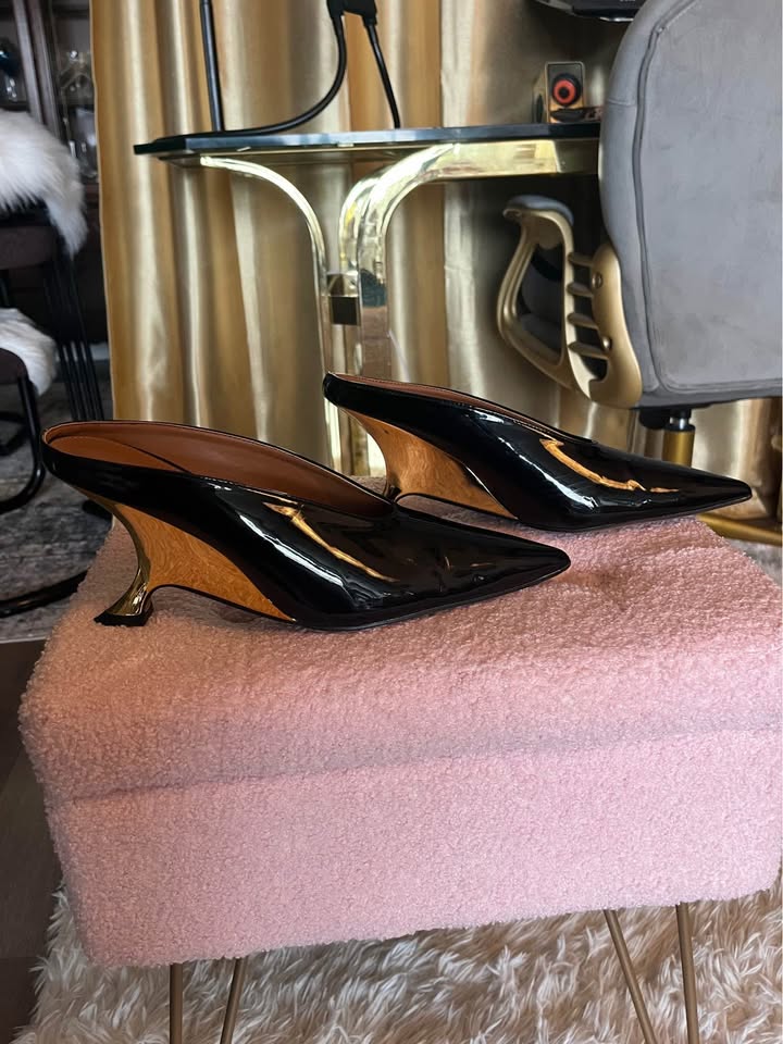 Patent Leather Mueller Women‘s Shoes 8.5 (Like New) - photo 5