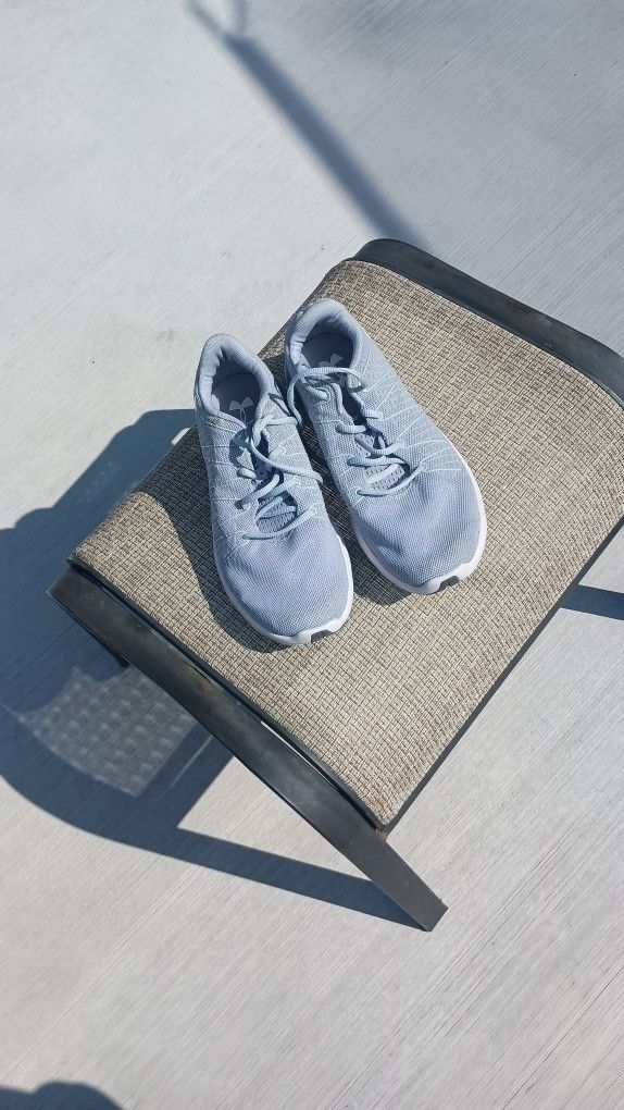 Under Armour Men's UA Thrill 3 Running Shoes - photo 3