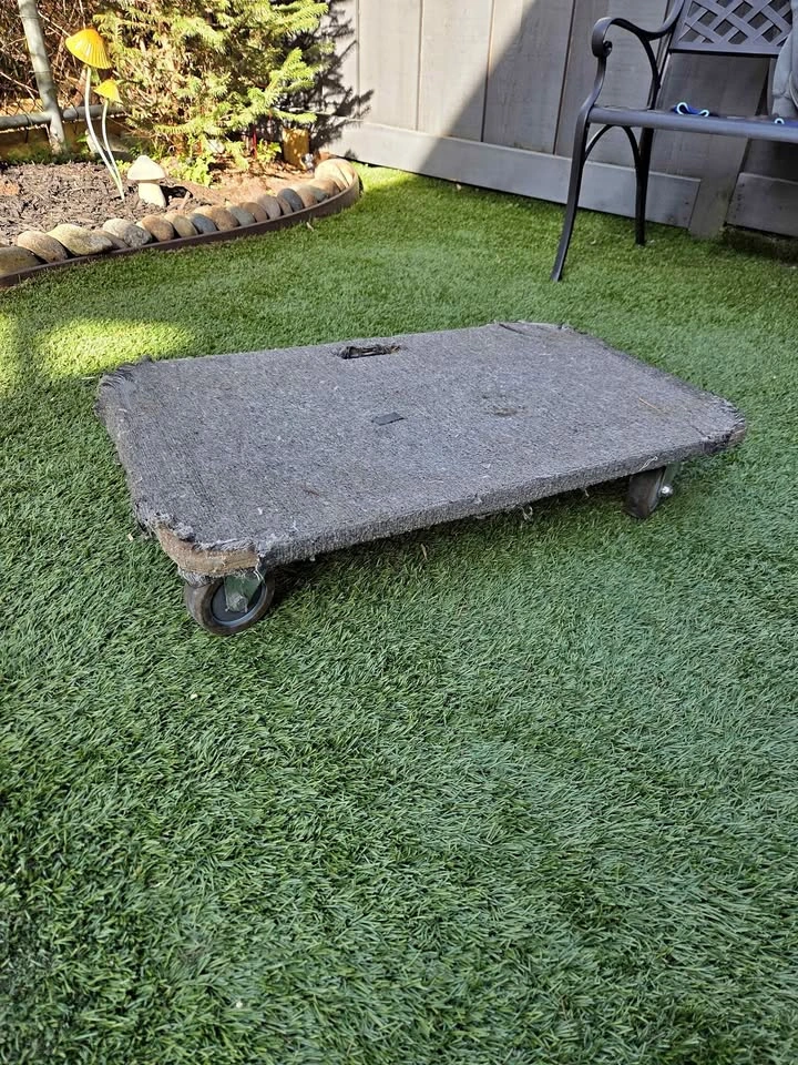 Heavy duty moving dolly free