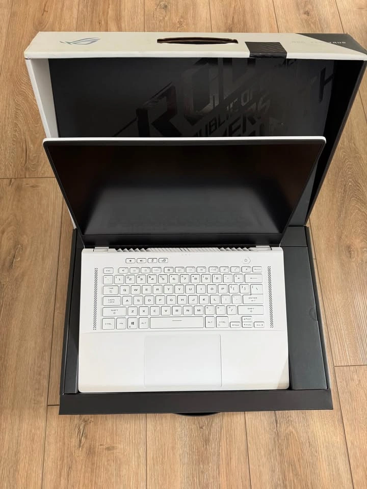 Asus ROG Zephyrus G15 RTX 3080 Laptop - photo 3