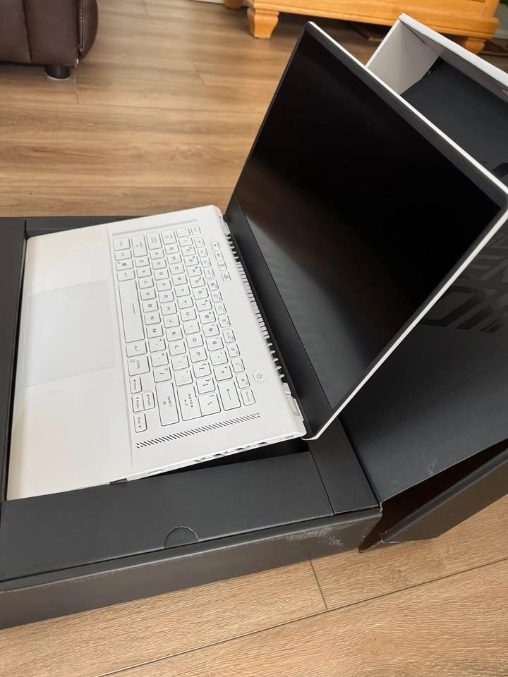 Asus ROG Zephyrus G15 RTX 3080 Laptop - photo 4