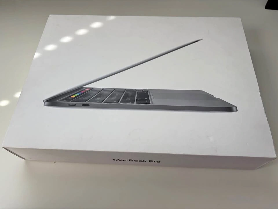 Apple MacBook Pro 13-inch (2019) - Space Grey - 16GB RAM