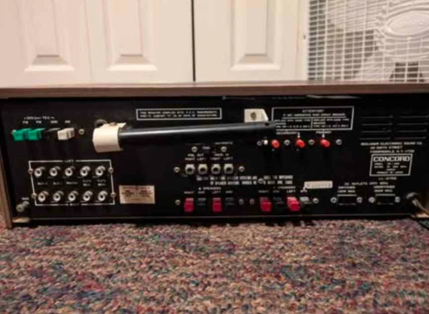 Vintage Concord CR-550 Receiver, Powers On, Preamp Project – $70 - photo 4