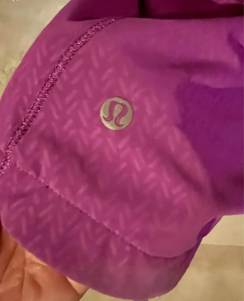 Lululemon Go The Distance Jacket image indicator(9)