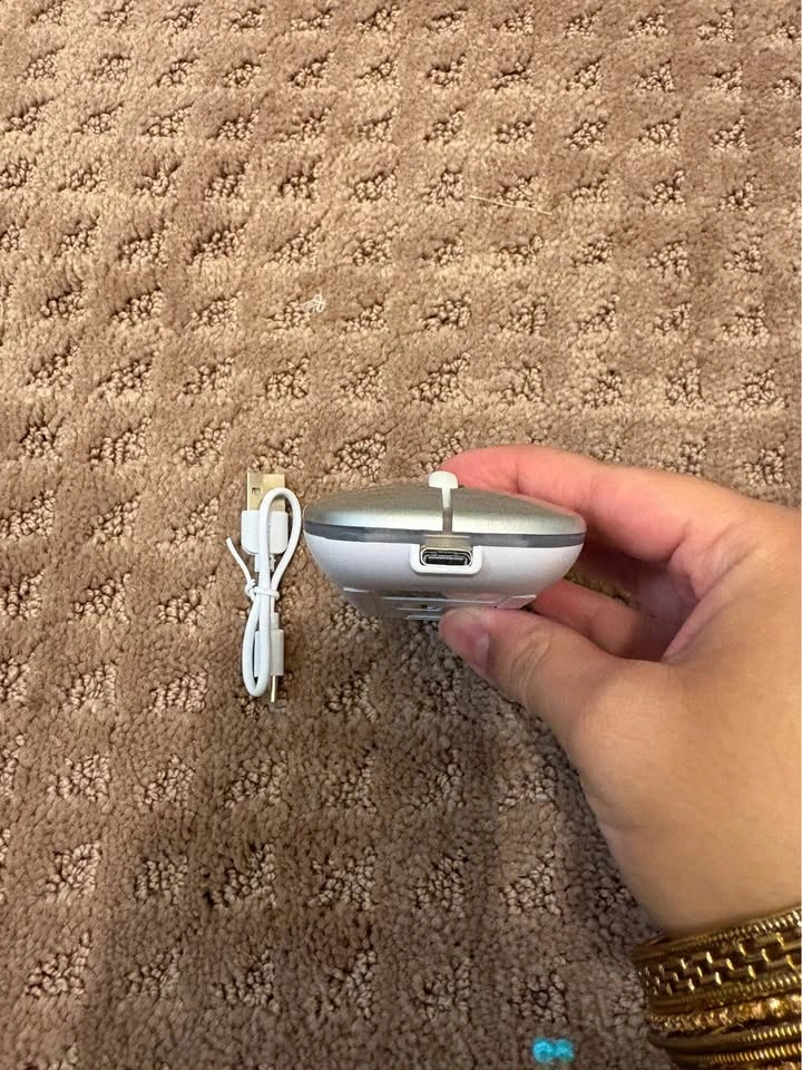 Rechargeable Wireless Mouse (USB Receiver Included) - photo 3
