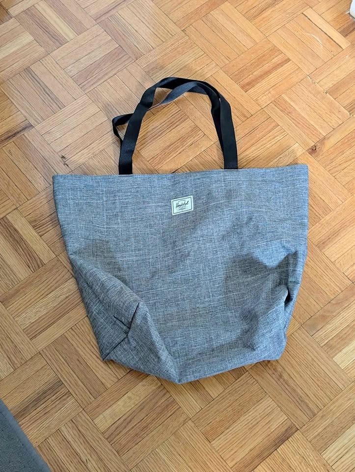 Herschel Classic Tote - 19L