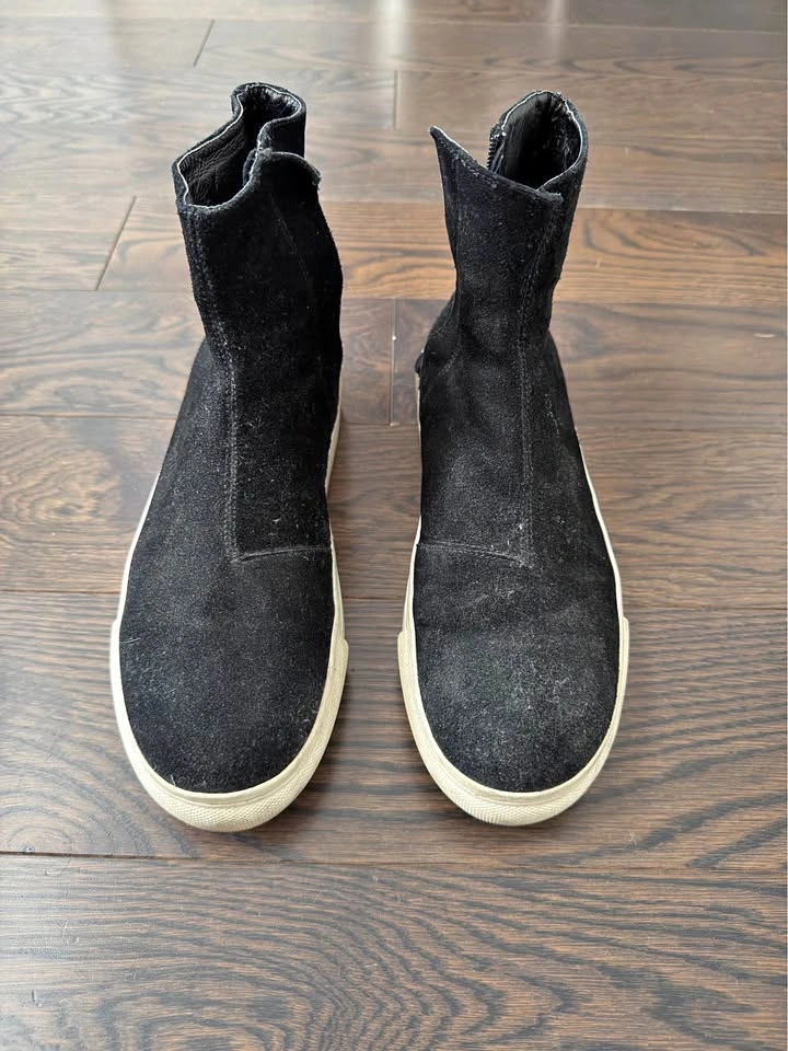 DBYD Gnak Black Suede Zip High-Top Sneakers EU 42 - Gently Used