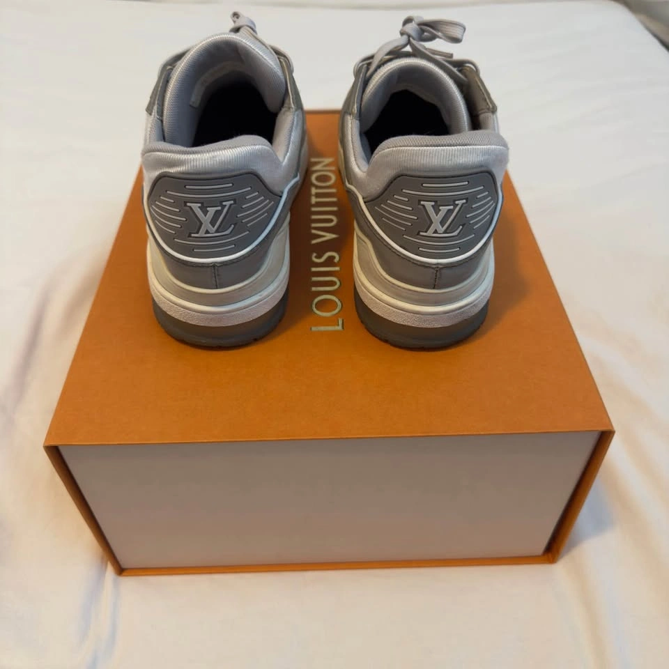 Louis Vuitton LV Trainer Grey Sneakers EU 43 US 10 Men EUC w/Box - photo 3