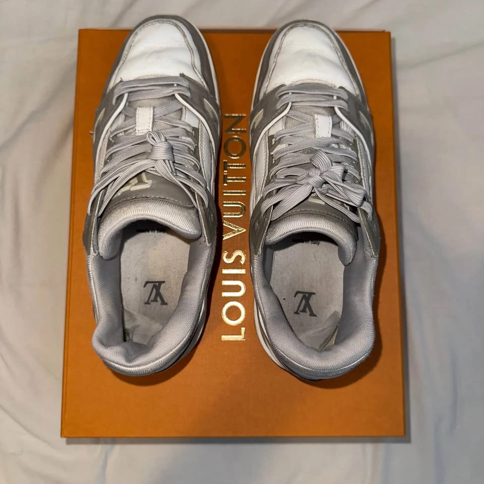 Louis Vuitton LV Trainer Grey Sneakers EU 43 US 10 Men EUC w/Box - photo 4
