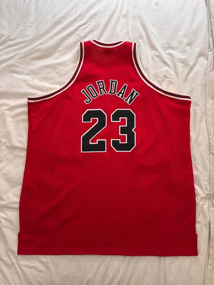 BRAND NEW 97-98 Chicago Bulls Michael Jordan Jersey 5XL - photo 2