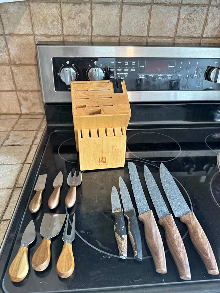 Knife Set with Block