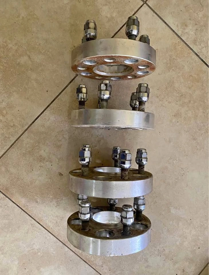 Hub Centric Spacer 1" Thick, Bolt Pattern 5x112mm