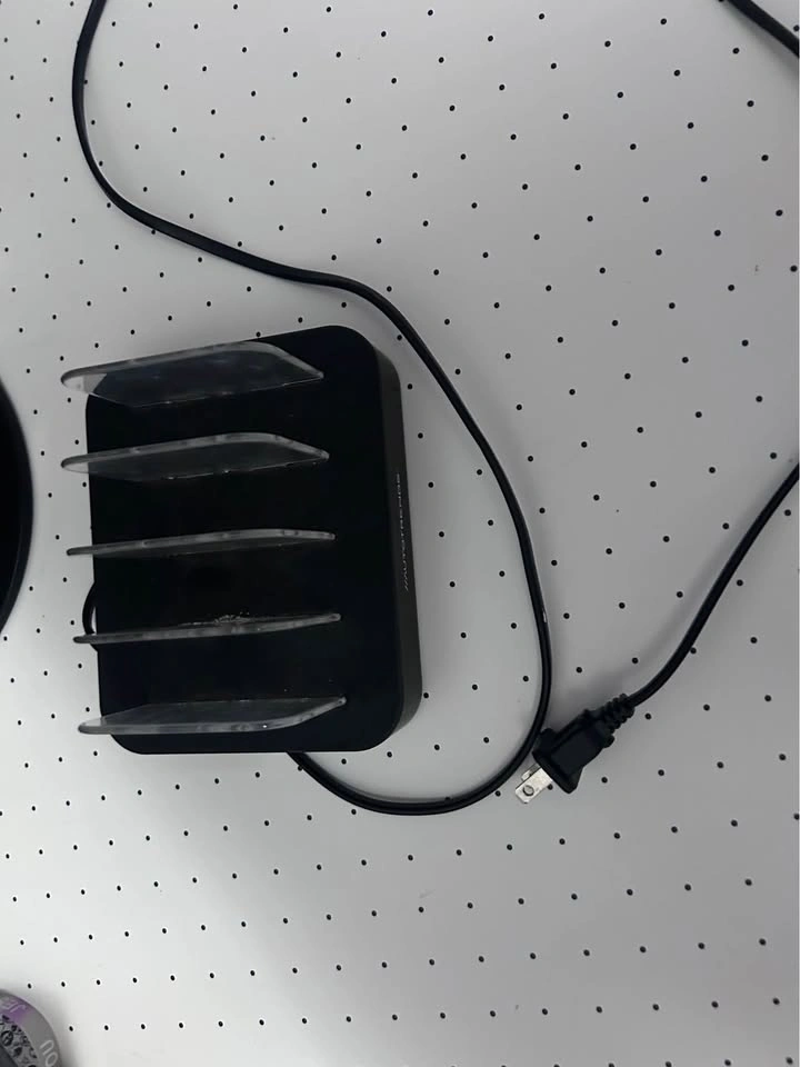 Multi-charging Phone and Tablet Holder - photo 2