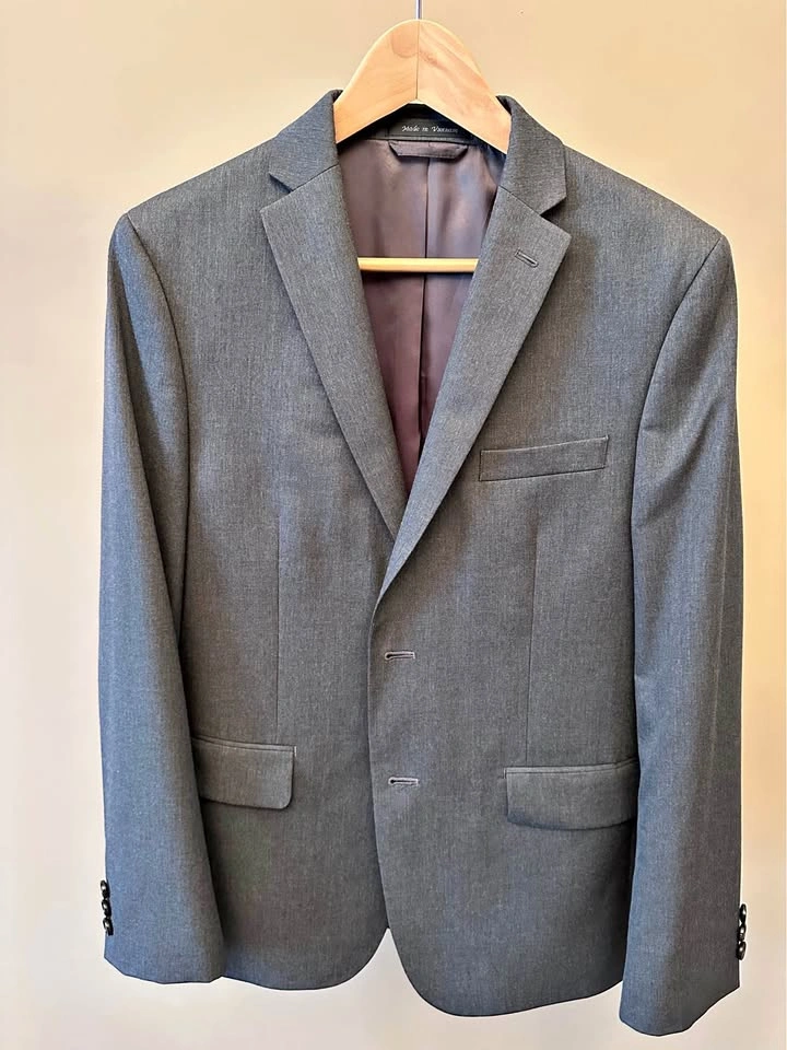 Ralph Lauren Dark Grey Suit - Small