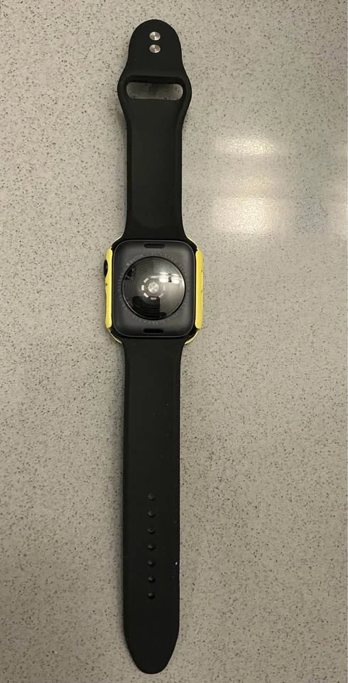New Apple Watch SE 44mm Battery 100% - photo 2