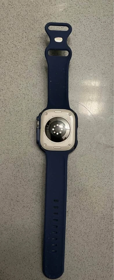 Apple Watch Ultra GPS + Cellular 49mm Titanium (98% Batt) - photo 3