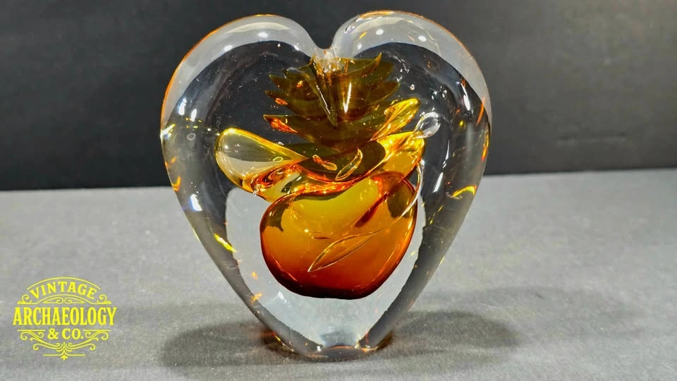 Adam Jablonski Signed Art Glass Heart Paperweight - photo 2