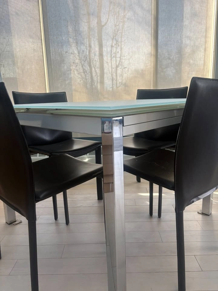 Dining Room Table with Chairs. Frosted glass and extendable. - photo 2