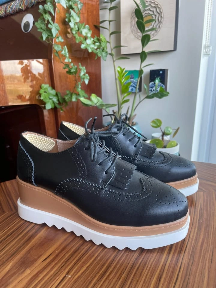 Black Platform Oxfords - Women's 7.5 - photo 2