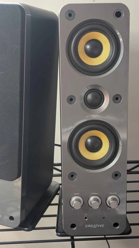 Creative Labs GigaWorks T40 Speakers - photo 5