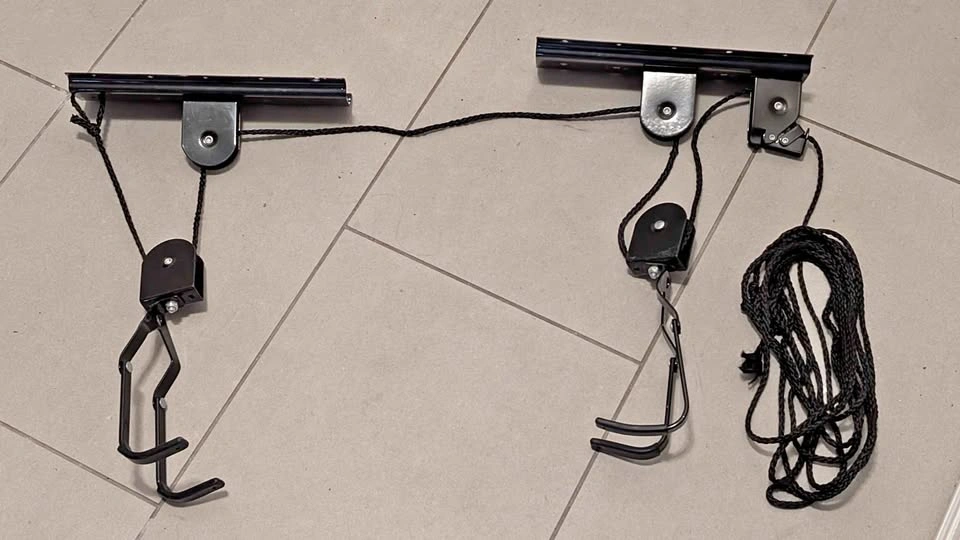 2 Bike Ceiling Hoist Pulley Systems / Garage Storage