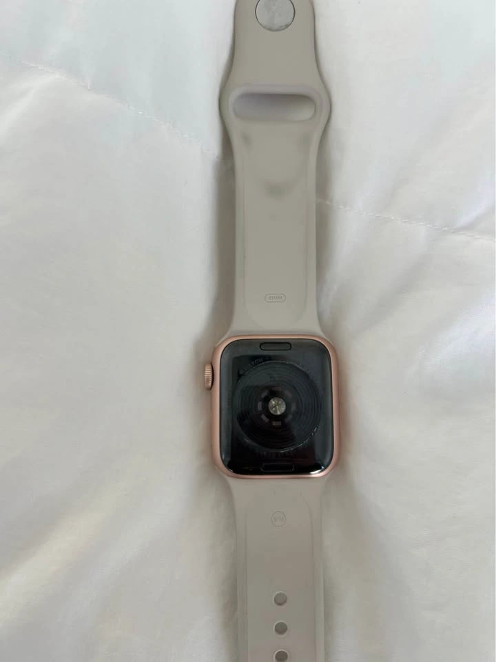 Apple Watch SE (1st Gen, 40mm, GPS, Aluminum) - photo 2