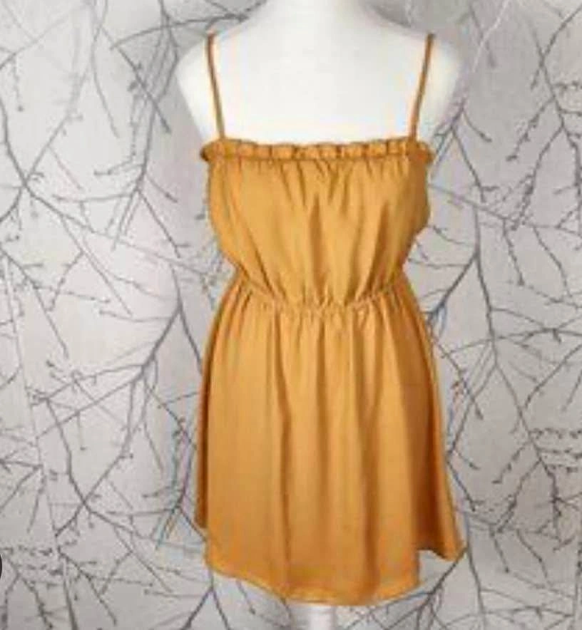 Aritzia Sunday Best Blixen Dress - Yellow, L