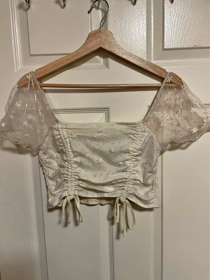 Altard State Smocked Floral Puff Sleeve Crop Top