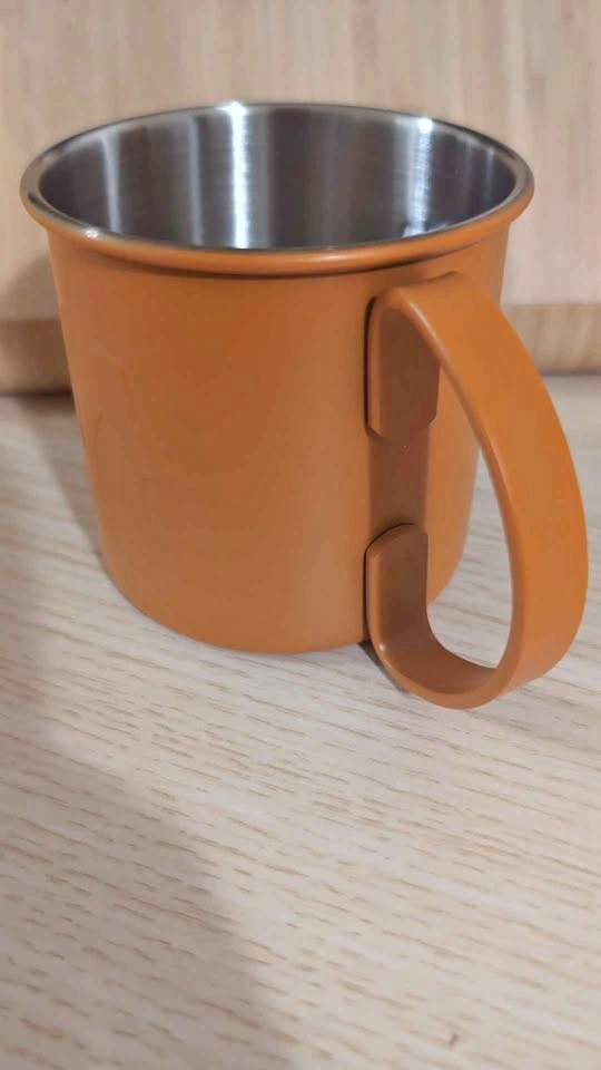 Metal cup