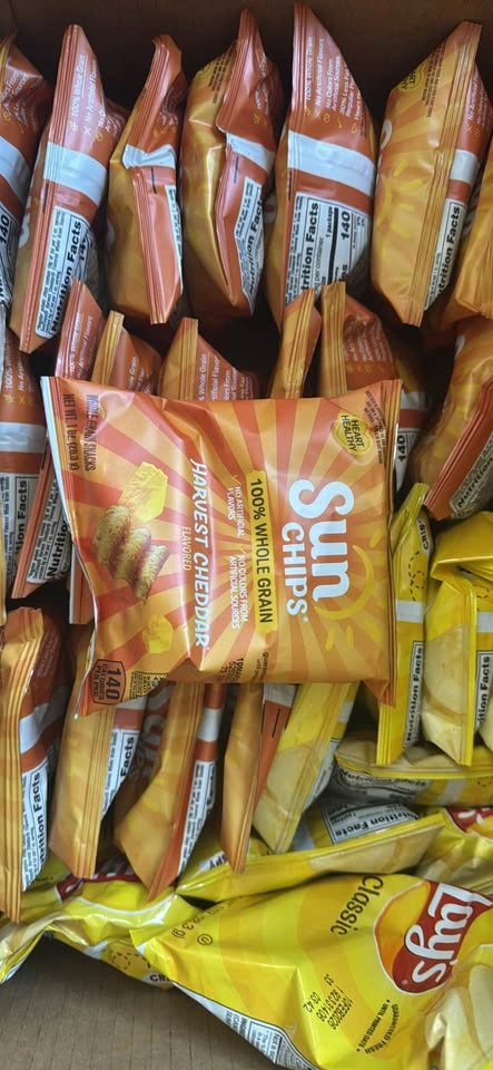 20 Sun Chips & 10 Lay's Snack Box - photo 2