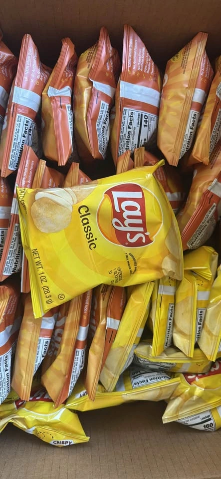 20 Sun Chips & 10 Lay's Snack Box - photo 3
