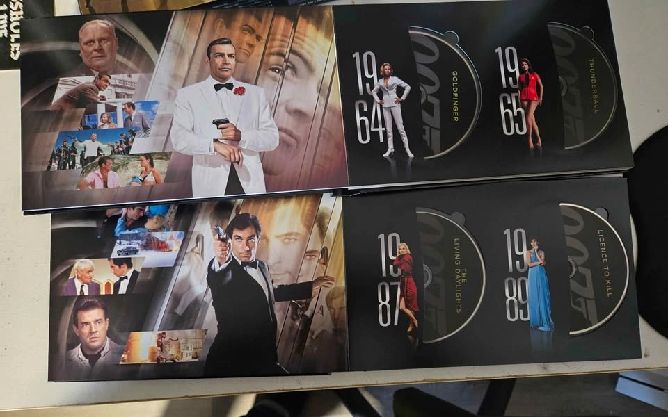 Bond 50 (23 Disc Blu-Ray Set) - photo 2