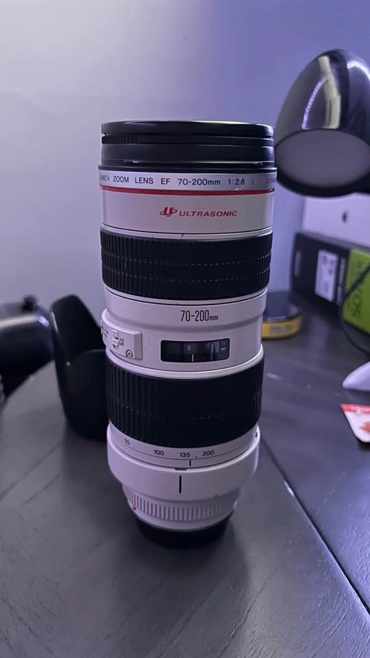 Canon 70-200 f2.8 1st Gen Lens - photo 2
