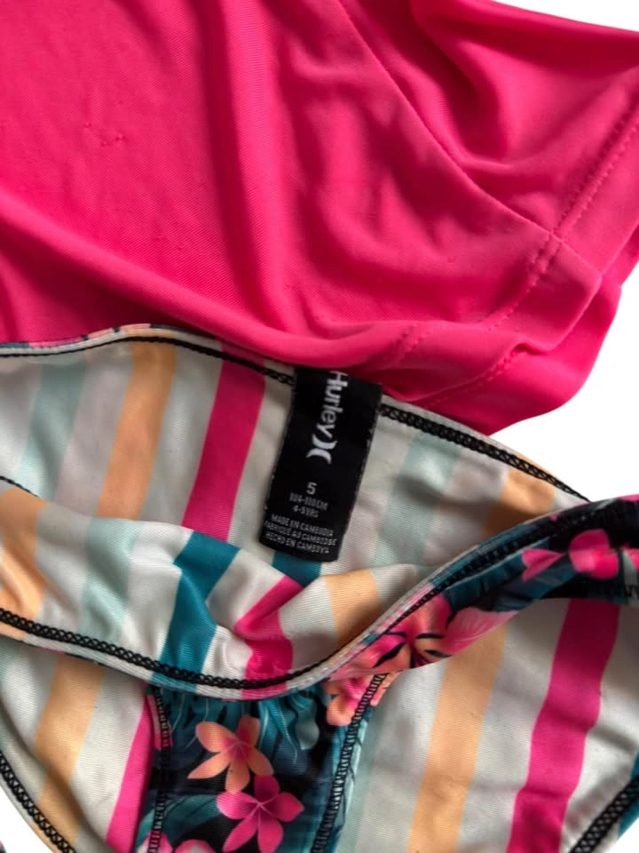 Hurley Girls' 2-Piece Long Sleeve Rash Guard & Bikini - photo 2