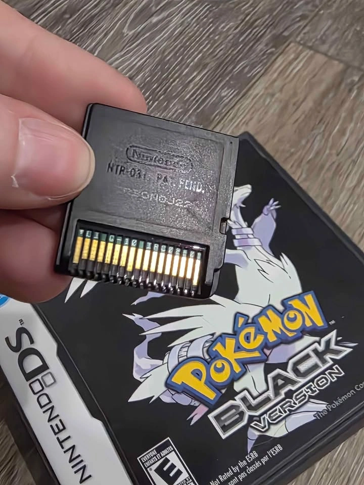 Pokemon Black Version DS - CIB - Canyon Meadows SW - photo 2