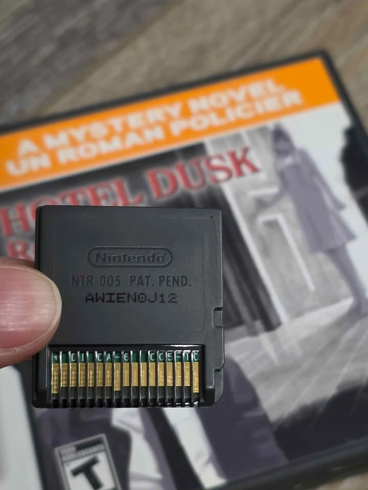 Hotel Dusk: Room 215 (Nintendo DS) - CIB - photo 2