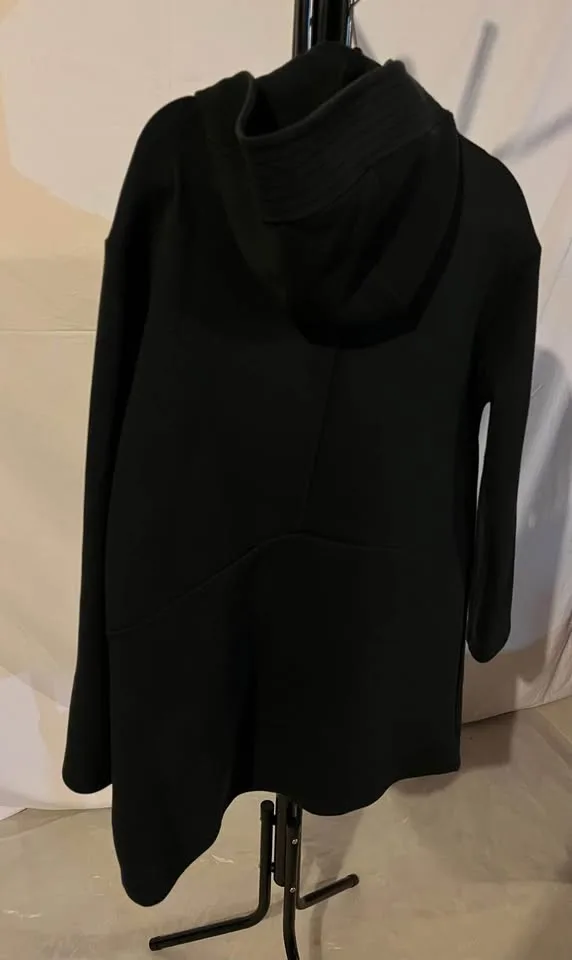 Lululemon New Form Coat image indicator(4)