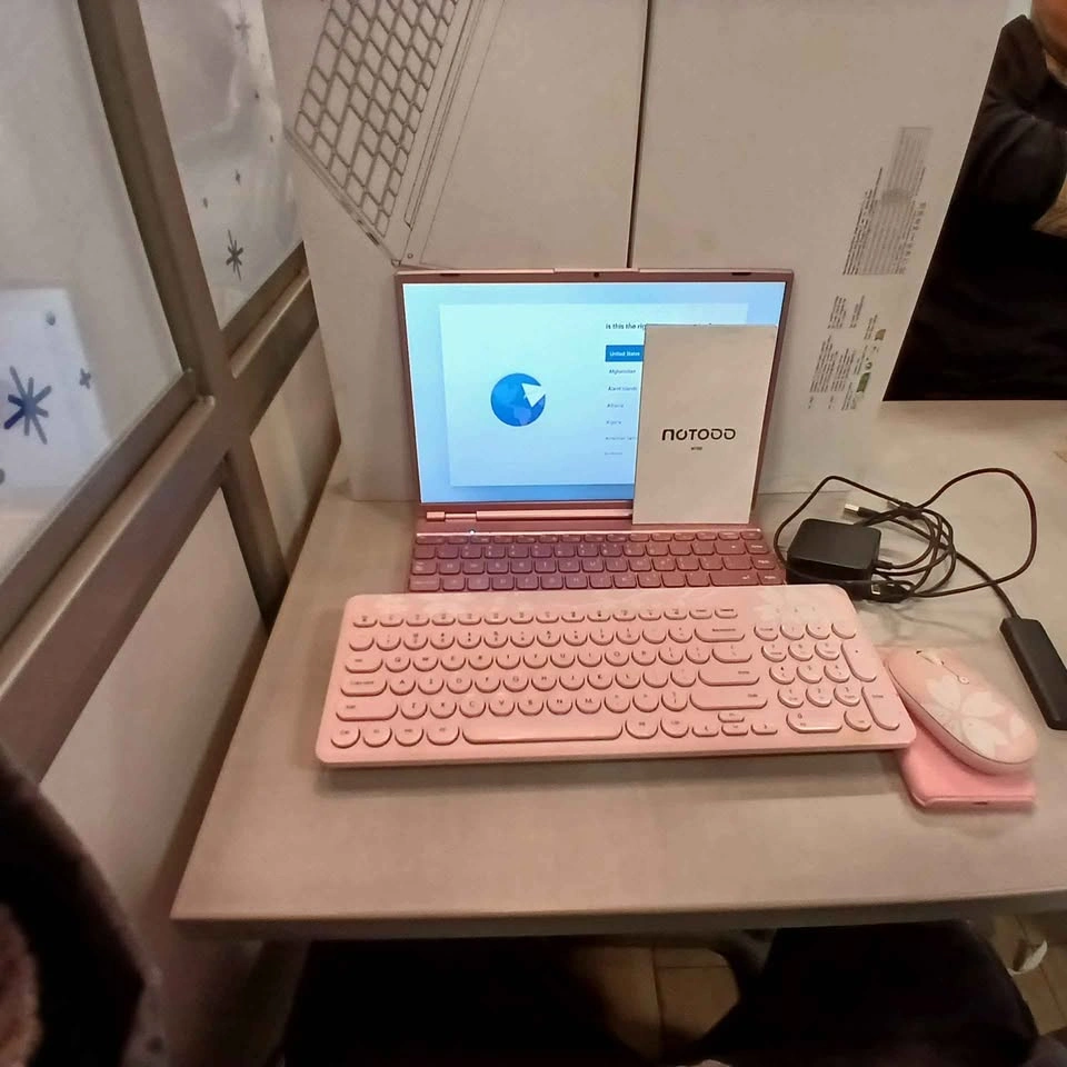Barely Used Laptop + Pink Accessories Bundle - photo 2