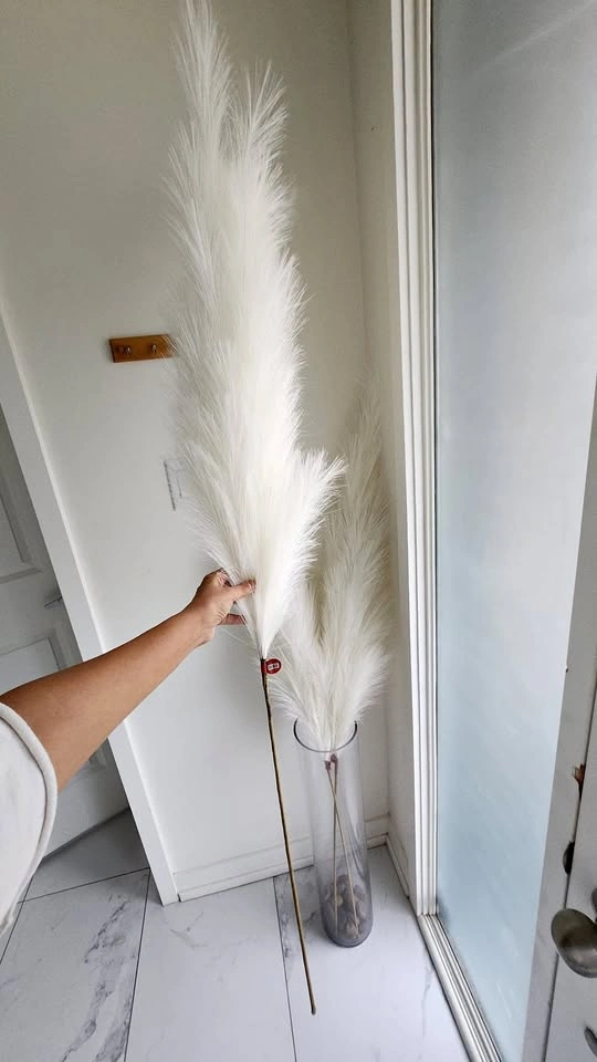 Faux Pampas Grass Stems - White (3 Large Bundles)