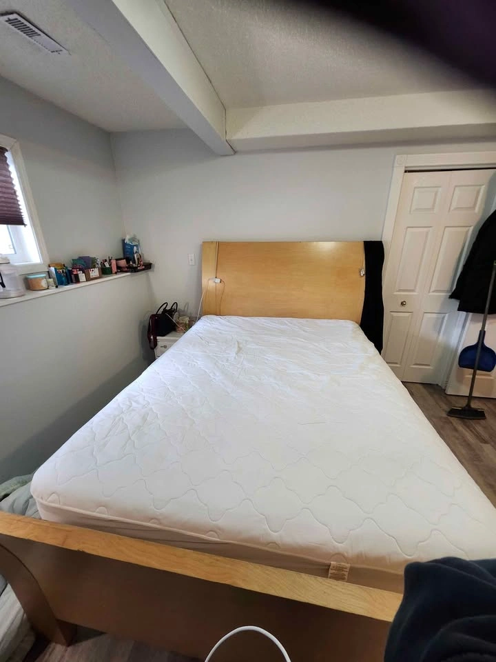 Wood Bed Frame with Headboard - Queen - photo 3