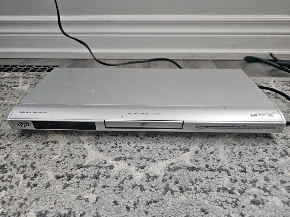 JVC DVD CD Player XV-N322S