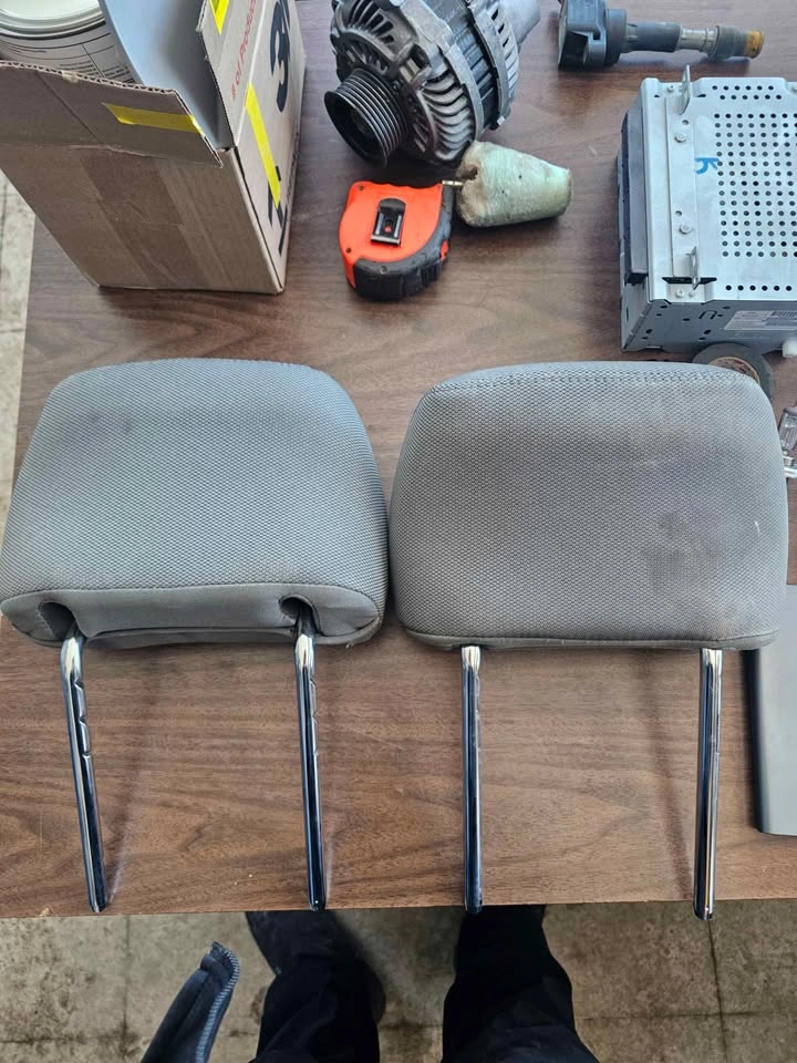 Ford F-150 Headrests – Pair - photo 3