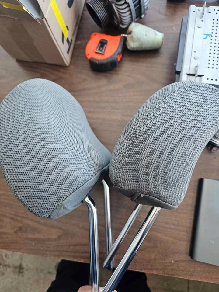 Ford F-150 Headrests – Pair - photo 4