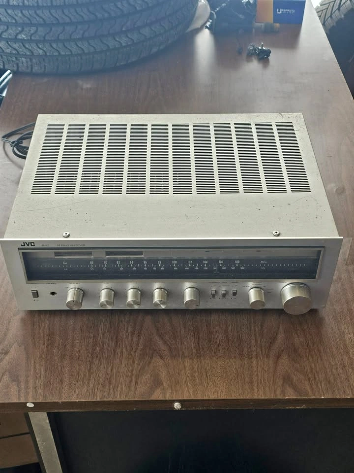 Vintage JVC R-S7 Stereo Receiver - Made in Japan