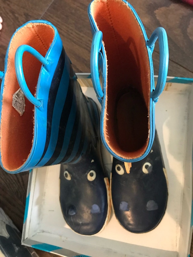 Hatley Rain Boots - Size 8