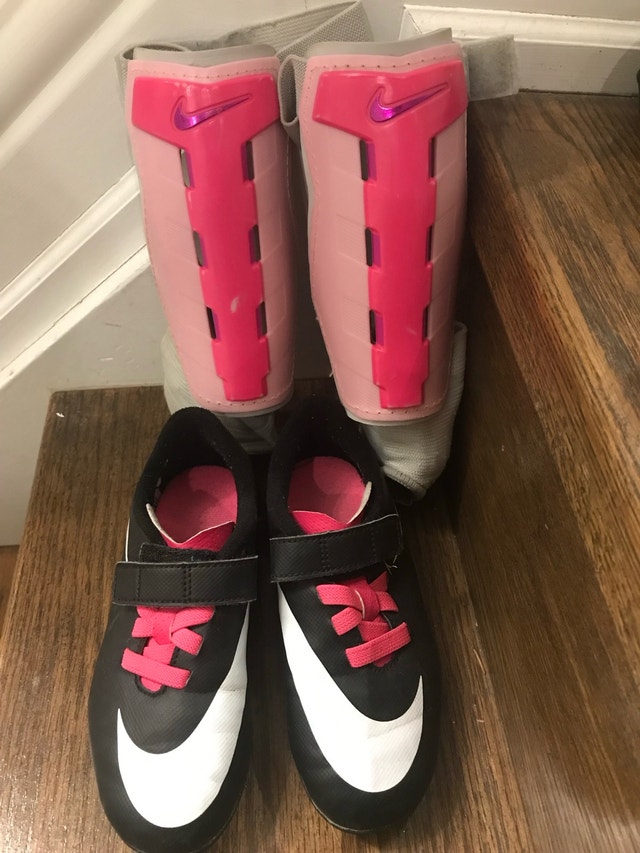 Nike Cleats and Shin Guards Size 10.5